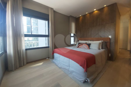 Apartamento à venda com 3 suítes em Jardim das Acácias, São Paulo, SP