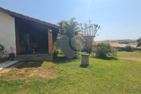 Chácara à venda com 3 quartos, sendo 1 suíte, em Vila Reis, Itapetininga, SP