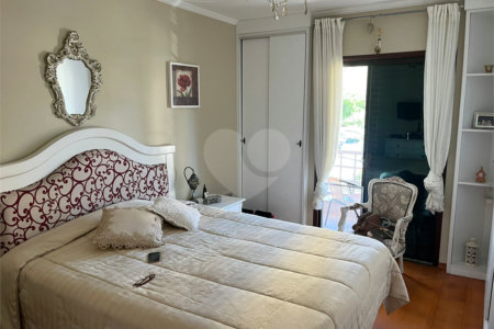 Sobrado à venda com 4 quartos, sendo 1 suíte,  em Jardim do Colégio (zona Norte), São Paulo, SP