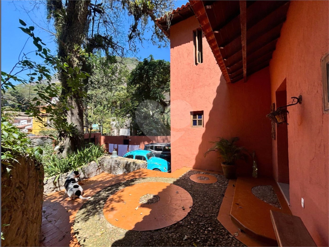 Casa à venda com 4 quartos, sendo 1 suíte, em Lagoa, Rio de Janeiro, RJ