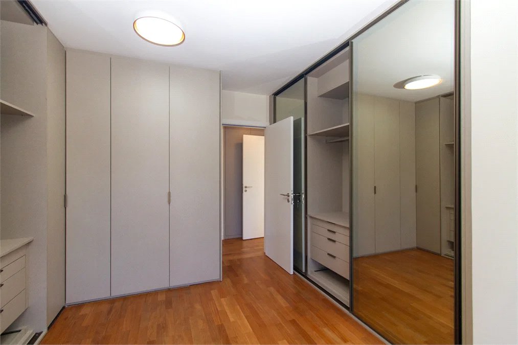 Apartamento à venda ou para alugar com 3 suítes em Jardim Morumbi, São Paulo, SP