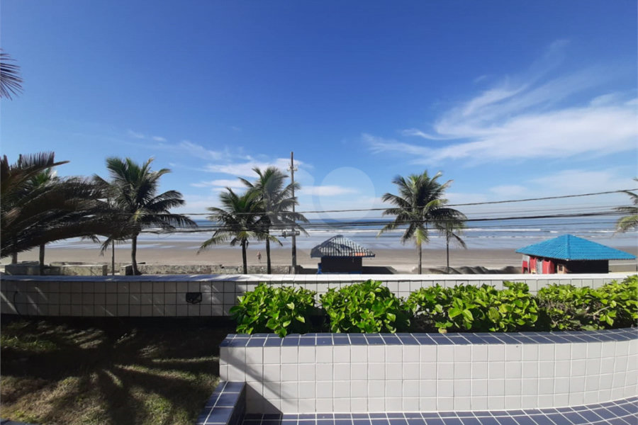 Apartamento à venda com 2 quartos, sendo 1 suíte, em Vera Cruz, Mongaguá, SP