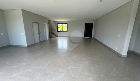 Casa à venda com 4 suítes no condomínio Villas do Golf, Itu - SP