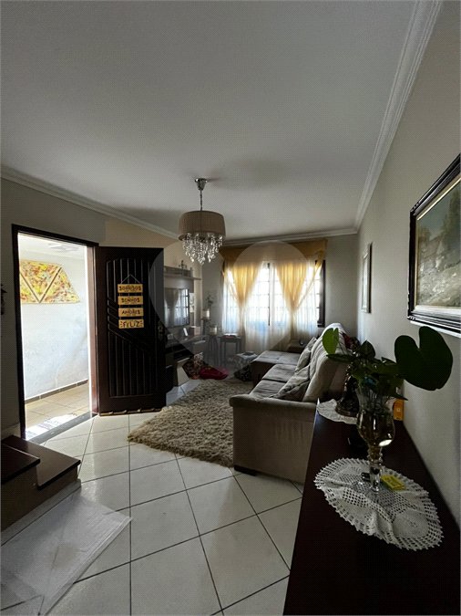 Sobrado à venda com 3 quartos, sendo 1 suíte, em Jaraguá, São Paulo, SP