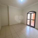 Casa à venda com 3 quartos em Jardim do Carmo, Araraquara, SP