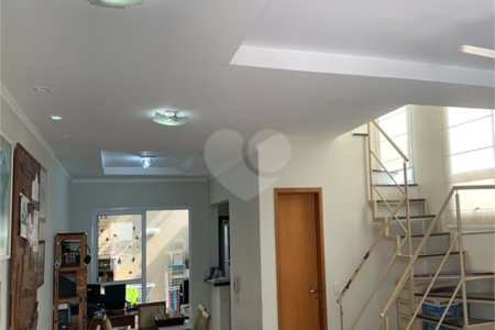Casa à venda com 3 quartos, sendo 1 suíte, no condomínio Residencial Belle Ville Itaycy, Indaiatuba - SP
