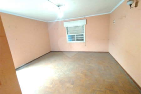Casa Térrea à venda com 3 quartos em Vila Mariza Mazzei, São Paulo, SP