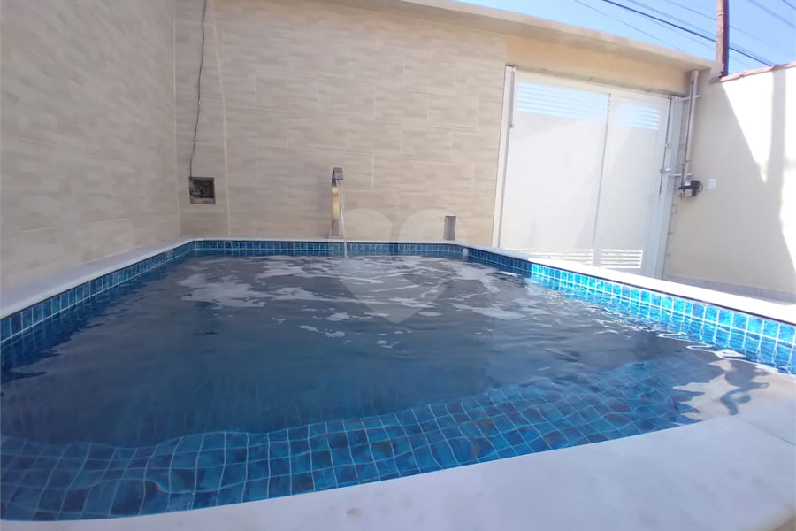 Casa Térrea à venda com 2 quartos, sendo 1 suíte, em Florida Mirim, Mongaguá, SP