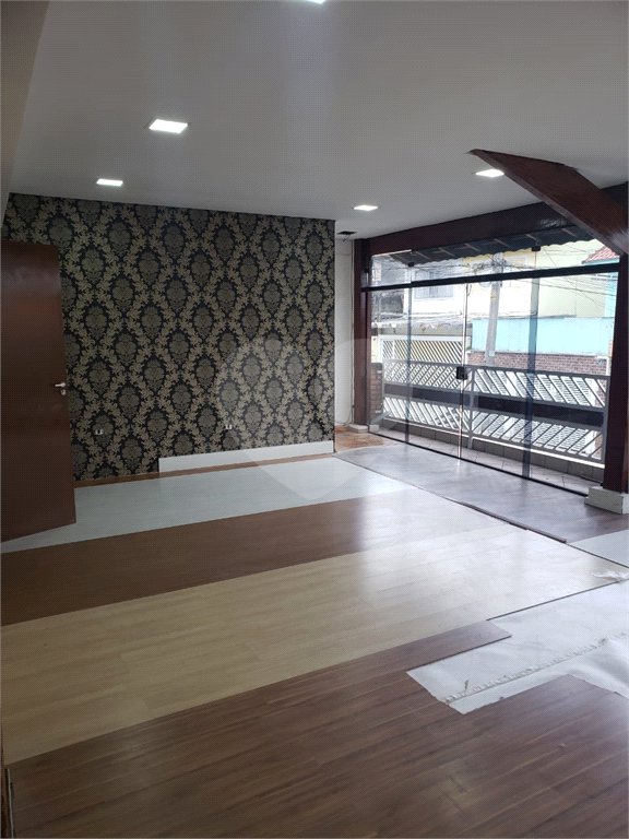 Casa à venda com 5 quartos, sendo 3 suítes,  em Vila Galvão, Guarulhos, SP