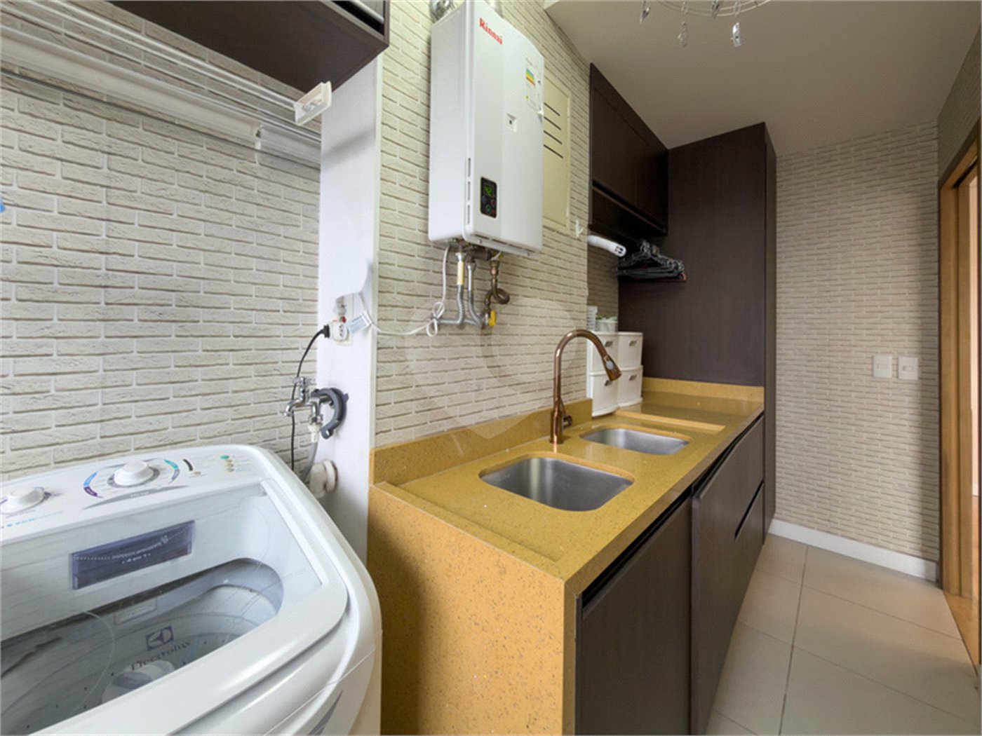 Apartamento à venda com 4 quartos, sendo 2 suítes, em Pinheiros, São Paulo, SP