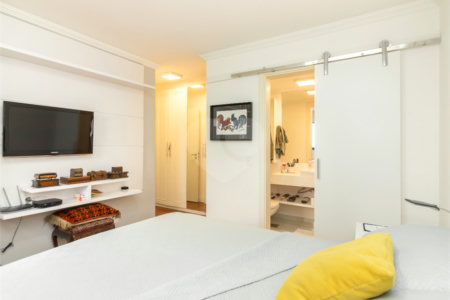 Apartamento à venda com 4 quartos, sendo 2 suítes, em Alto da Boa Vista, São Paulo, SP