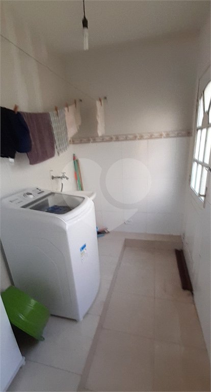 Casa à venda com 4 quartos, sendo 1 suíte, no Centro, Bom Jesus dos Perdões, SP