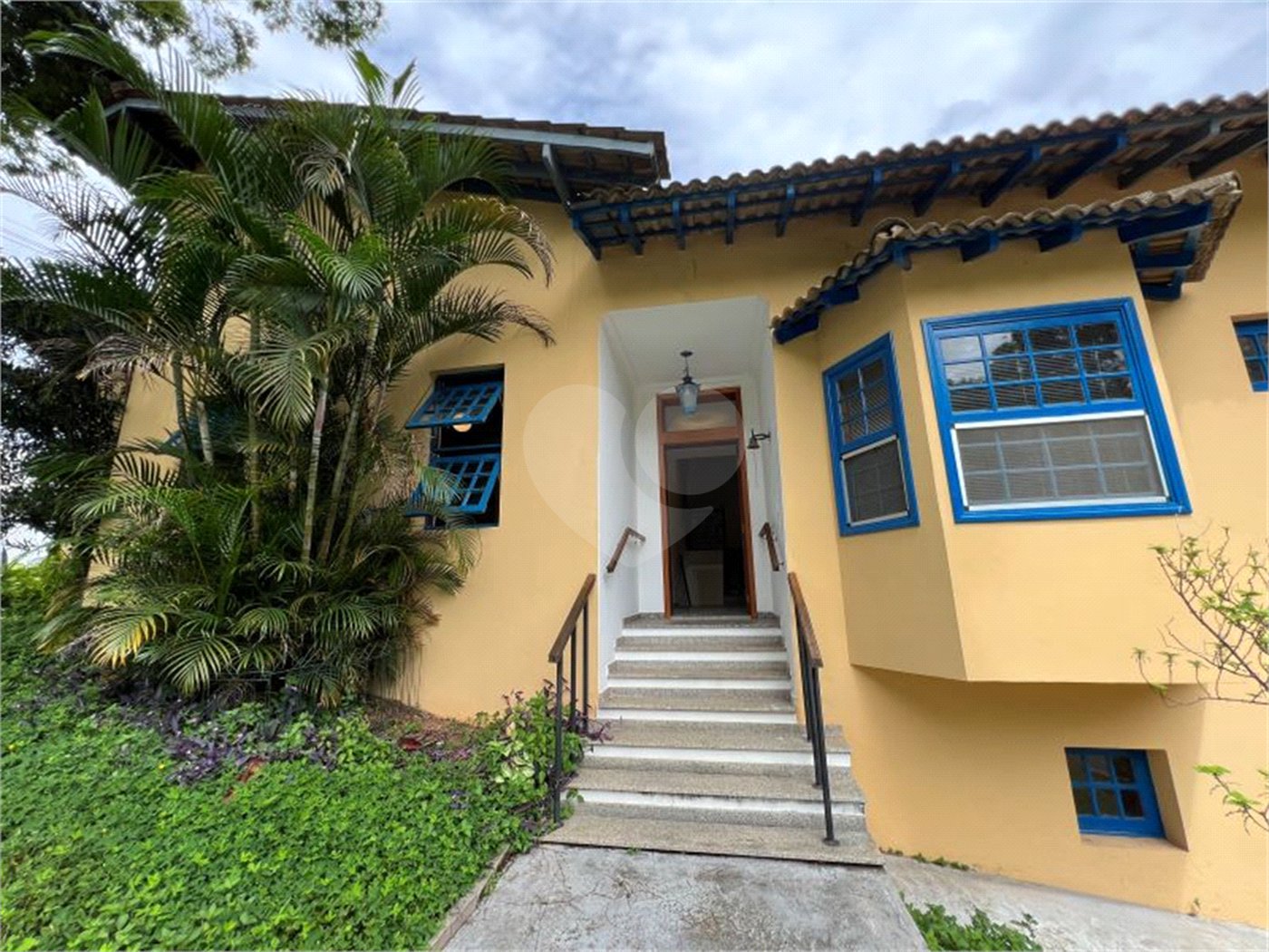 Casa à venda ou para alugar com 4 quartos, sendo 3 suítes, no condomínio Estância Marambaia, Vinhedo - SP