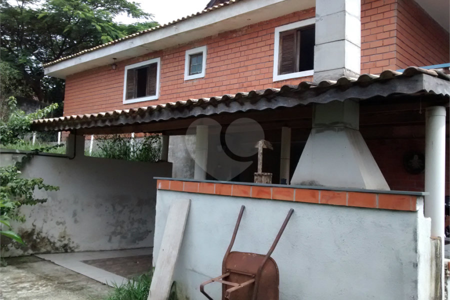 Casa à venda com 4 quartos em Capoavinha, Mairiporã, SP