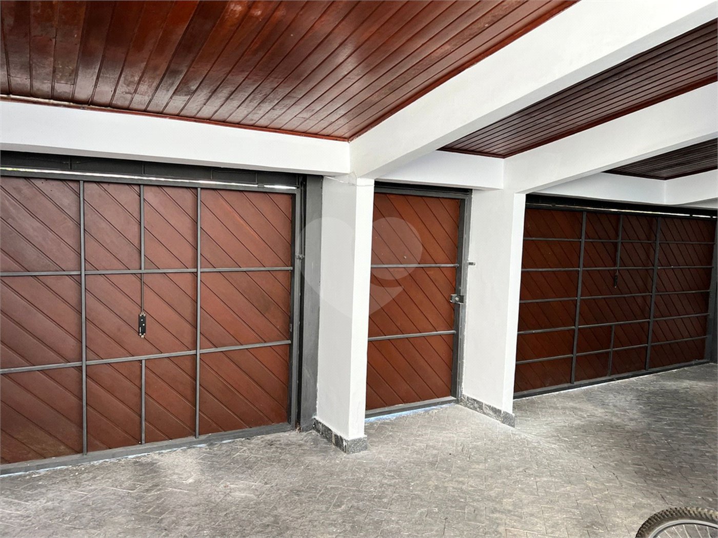 Casa à venda com 4 quartos, sendo 3 suítes, em Chácara Monte Alegre, São Paulo, SP
