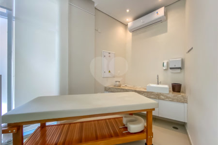 Apartamento - Vila Mariana - Alto Padrão - 3 Suítes - 4 Vagas - Venda / Compra - Próximo ao Metrô