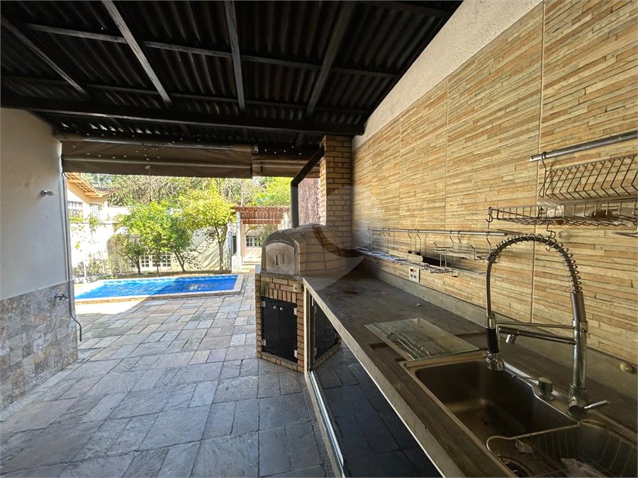 Sobrado à venda ou para alugar com 4 quartos, sendo 1 suíte, em Santo Amaro, São Paulo, SP