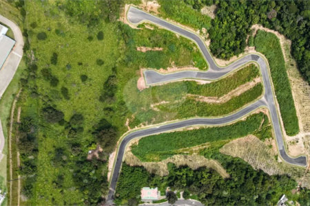 Terreno à venda no condomínio Jardim Steck, Louveira - SP