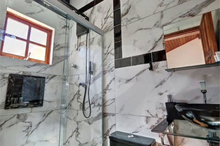 Casa em condomínio à venda com 3 quartos, sendo 1 suíte,  em Rasa, Armação dos Búzios, RJ