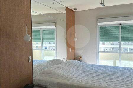 Apartamento à venda com 3 suítes em Vila Suzana, São Paulo, SP