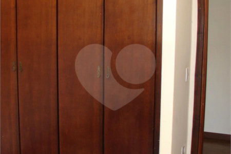 Casa à venda com 3 quartos, sendo 1 suíte, no condomínio Estância Marambaia, Vinhedo - SP