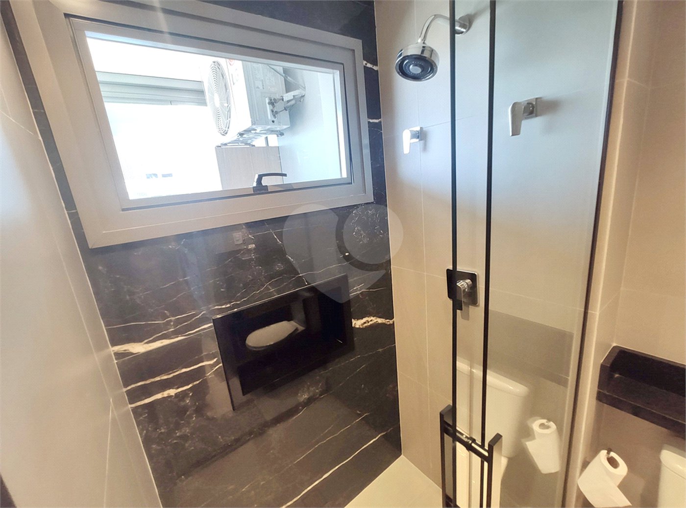 Apartamento à venda ou para alugar com 1 suíte em Pinheiros, São Paulo, SP