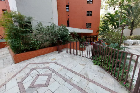 Apartamento à venda com 3 quartos, sendo 1 suíte, em Vila Andrade, São Paulo, SP