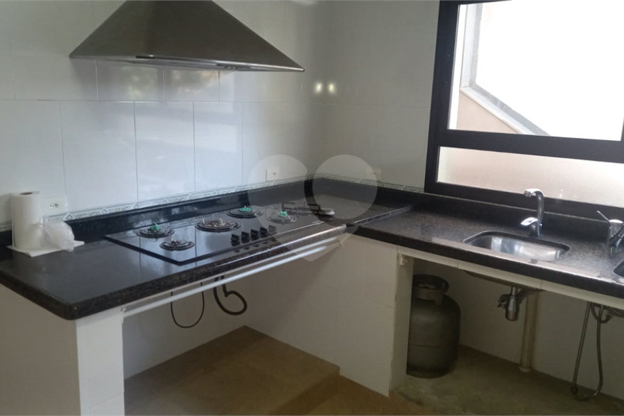 Sobrado à venda com 4 quartos, sendo 2 suítes, em Tremembé, São Paulo, SP
