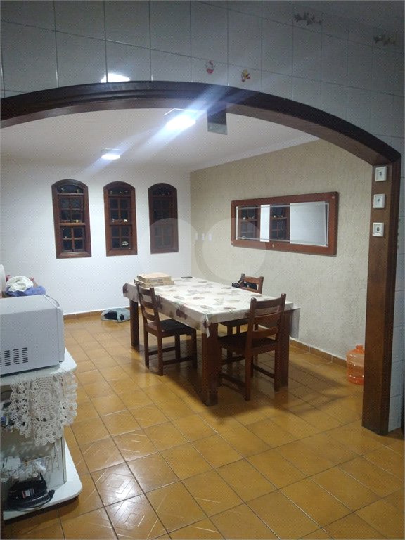 Sobrado à venda com 5 quartos, sendo 2 suítes, em Vila Rosália, Guarulhos, SP