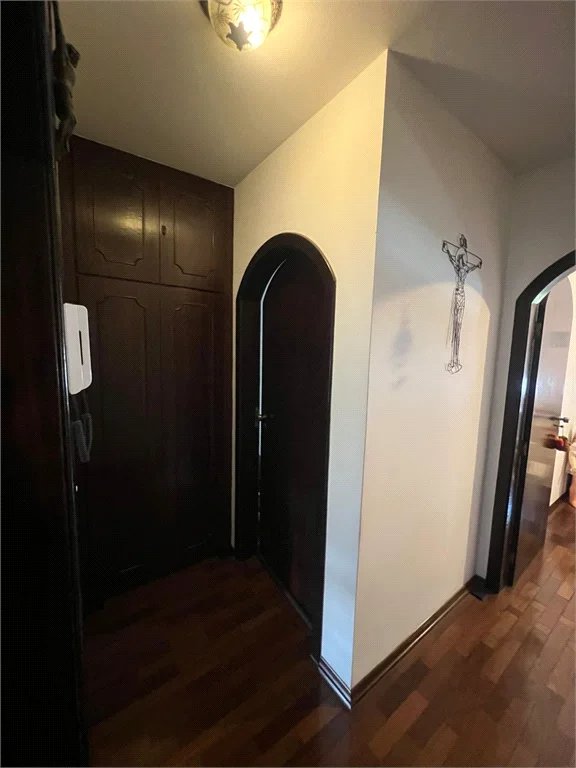 Casa à venda com 5 quartos, sendo 4 suítes, em Parque Maria Helena, São Paulo, SP