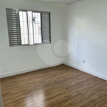 Apartamento à venda com 3 quartos, sendo 1 suíte,  em Vila Lavínia, Mogi das Cruzes, SP