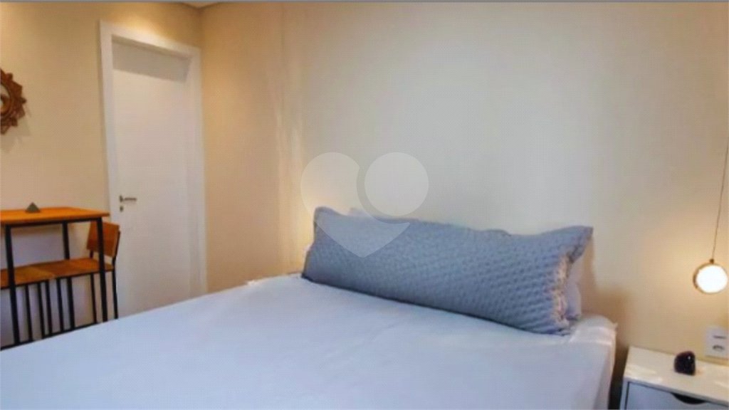 Apartamento à venda com 2 suítes em Jardim Londrina, São Paulo, SP