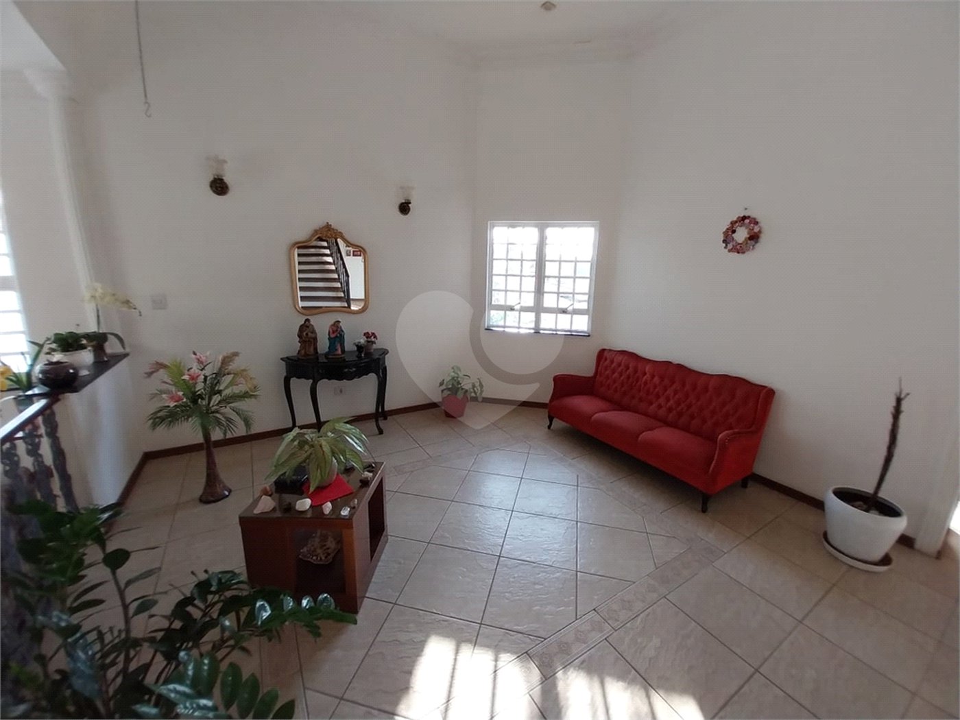 Sobrado à venda com 5 quartos, sendo 1 suíte,  em Terra Nobre, Louveira, SP