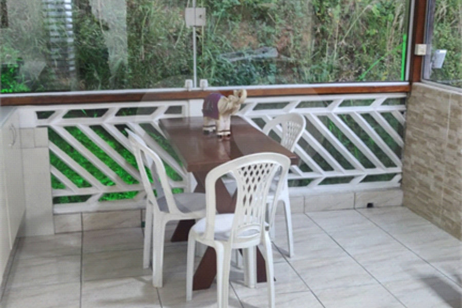 Casa à venda com 2 quartos no condomínio Parque das Araucárias, São Paulo - SP