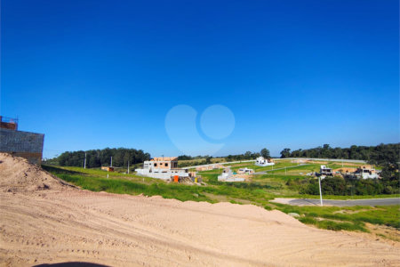 Terreno à venda no condomínio Lago Azul, Jundiaí - SP