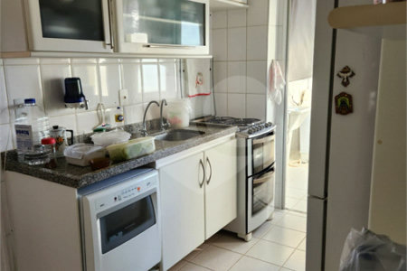 Apartamento à venda com 3 quartos, sendo 1 suíte,  em Vila Monumento, São Paulo, SP