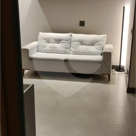 Apartamento à venda com 2 quartos, sendo 1 suíte,  em Loteamento Mogilar, Mogi das Cruzes, SP