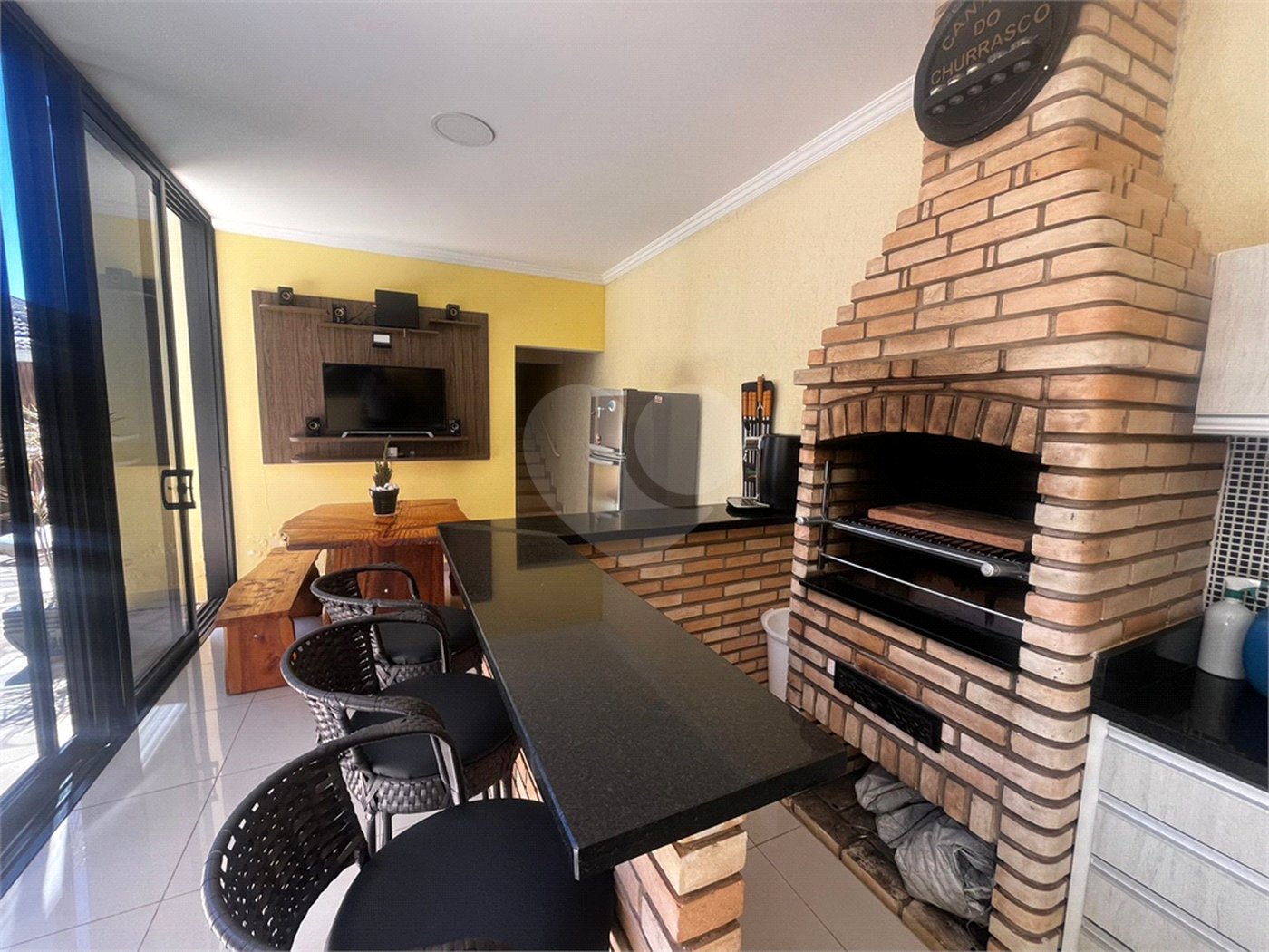 Casa à venda com 4 quartos, sendo 2 suítes, em Vila Nastri, Itapetininga, SP