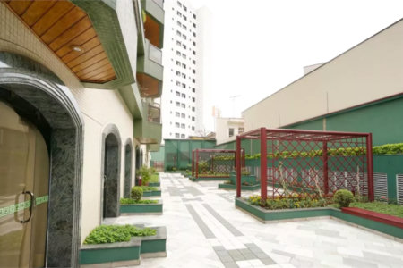 Apartamento na Região do Anália Franco Próximo ao Shopping com 3 Dormitórios sendo 1 Suíte e 2 Vagas de Garagem