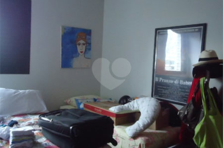 Apartamento com 130m² enfrente ao São Carlos Clube