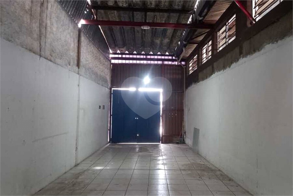 Galpão Comercial com 370m² para venda e locação na Vila Guarani – Excelente Oportunidade para Empresas