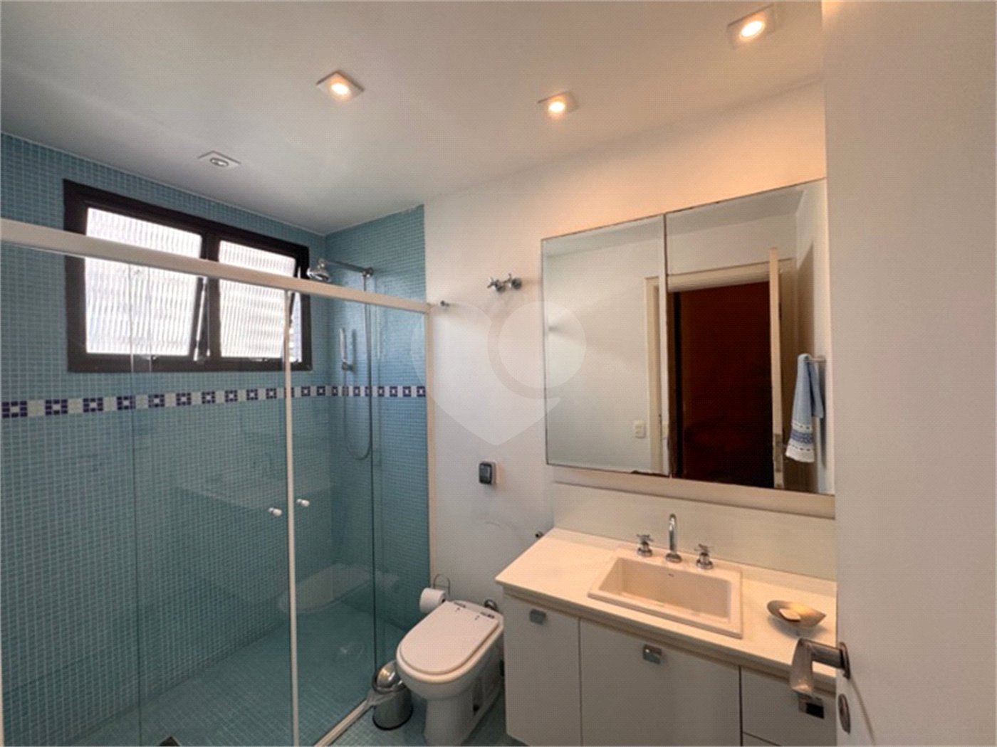 Higienópolis: Apartamento de 350 m2, 4 suítes, 5 vagas.