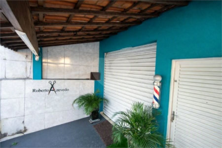 Prédio com Renda no Jabaquara - 773 m2 sendo 13 Studios, Salão Comercial e 22 vagas de garagem!
