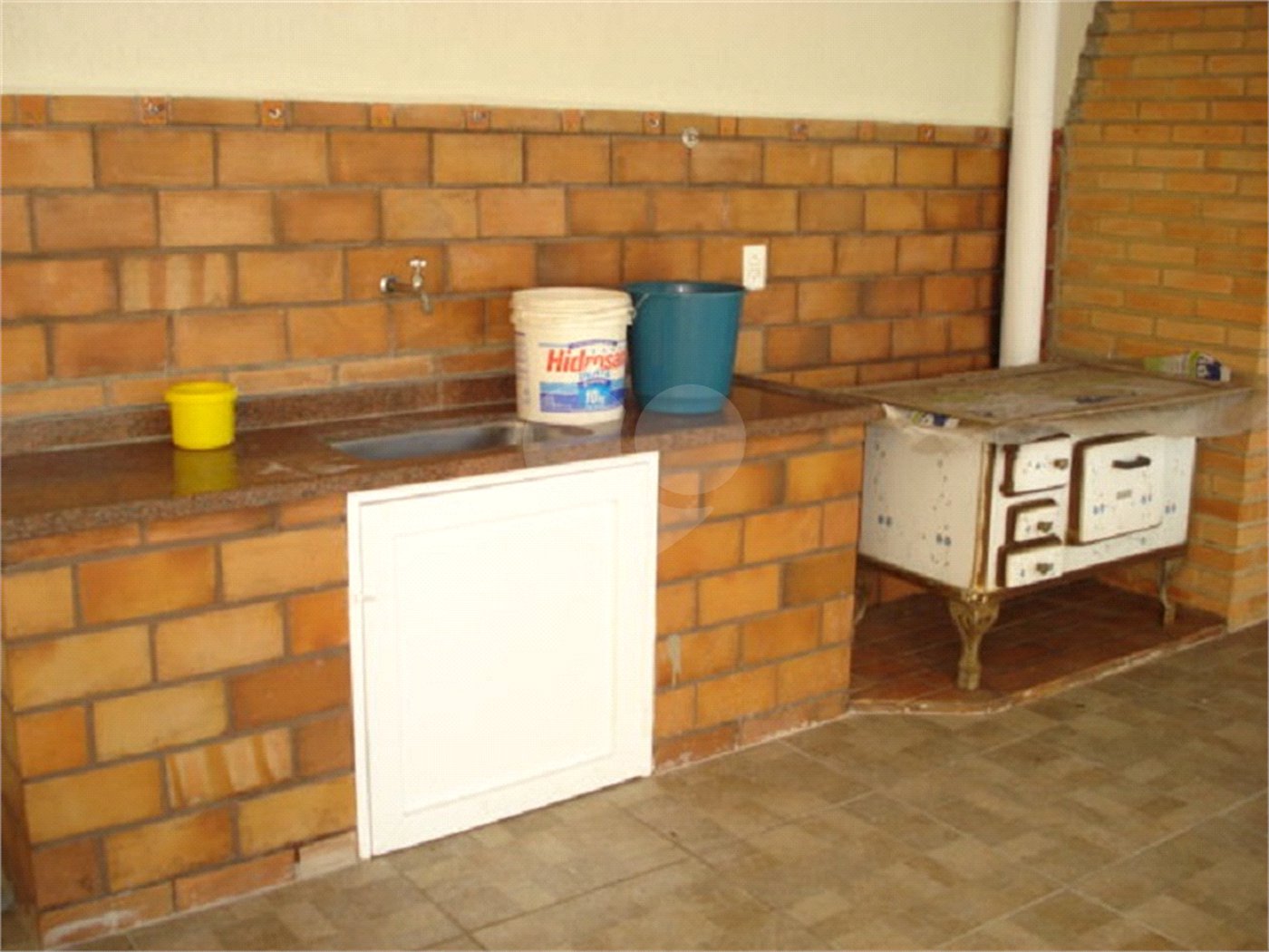 Sobrado para alugar com 5 quartos, sendo 2 suítes,  em Vila Suíça, Indaiatuba, SP