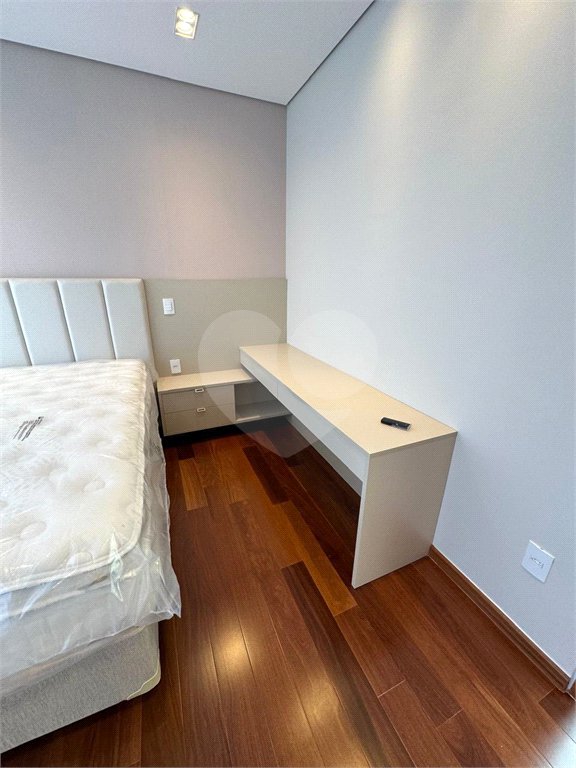 Casa à venda com 4 quartos, sendo 3 suítes, no condomínio Residencial Tivoli Park, Sorocaba - SP