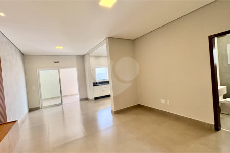 Casa à venda com 4 quartos, sendo 1 suíte,  no condomínio Villagio Milano, Sorocaba - SP