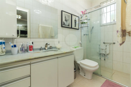 Casa à venda com 3 quartos, sendo 1 suíte, no condomínio Villaggio Di Firenze, São Paulo - SP