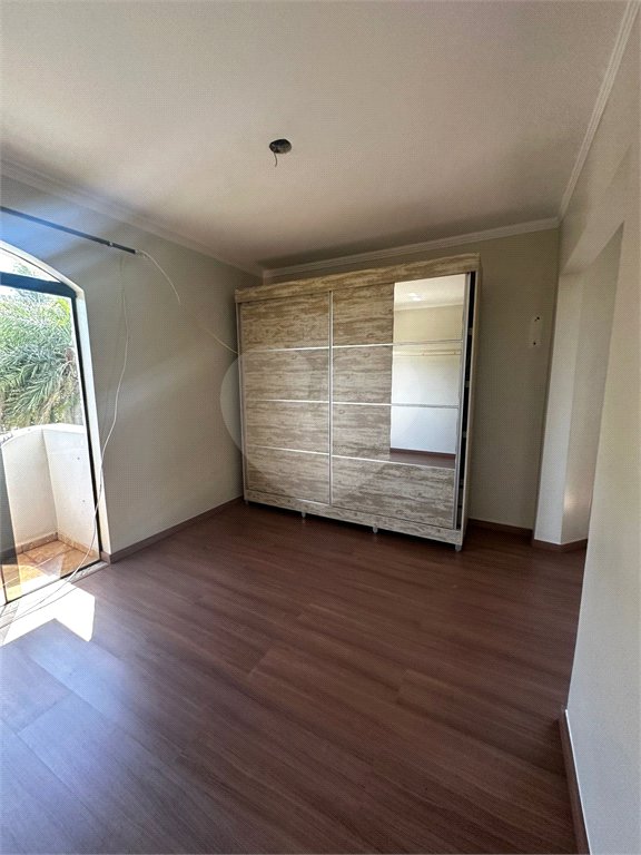 Apartamento à venda com 2 quartos, sendo 1 suíte, no Centro, Ponta Porã, MS