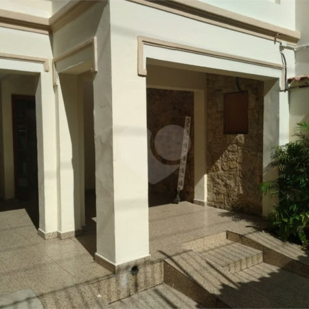 Sobrado à venda com 3 quartos em Santana, São Paulo, SP