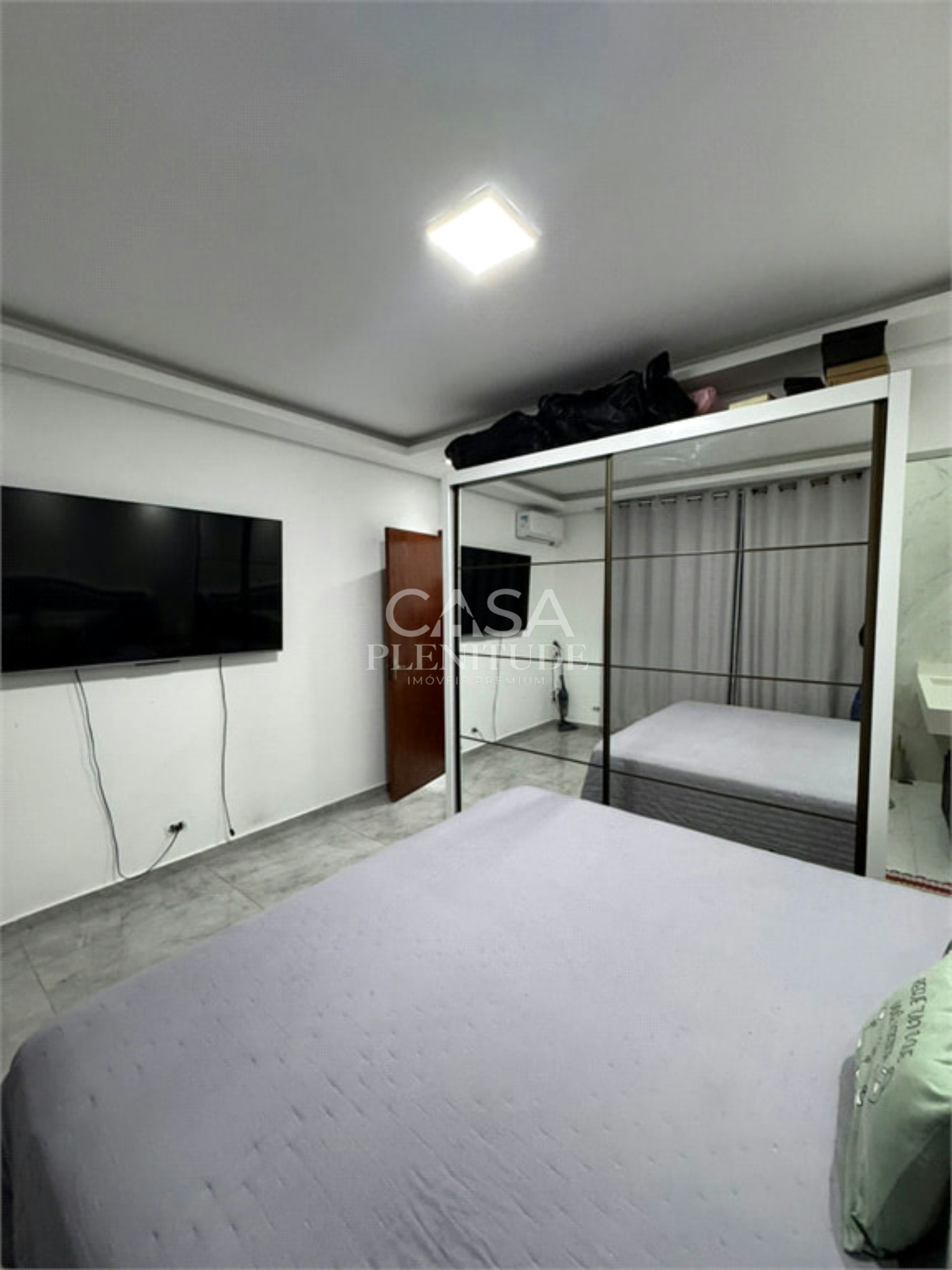 Casa em condomínio à venda com 2 quartos, sendo 1 suíte, em Horto Florestal, Sorocaba, SP